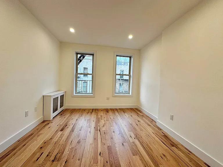 449 W 46th St #85 — Photo 2