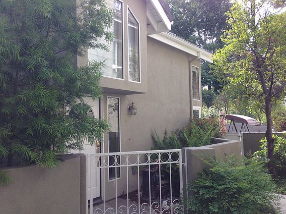 2nd image of 26115 McBean Pkwy Unit 6