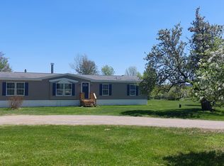 2401 W Appleton Rd, Union, ME 04862