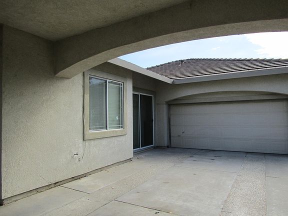 5th image of 2005 Bastona Dr