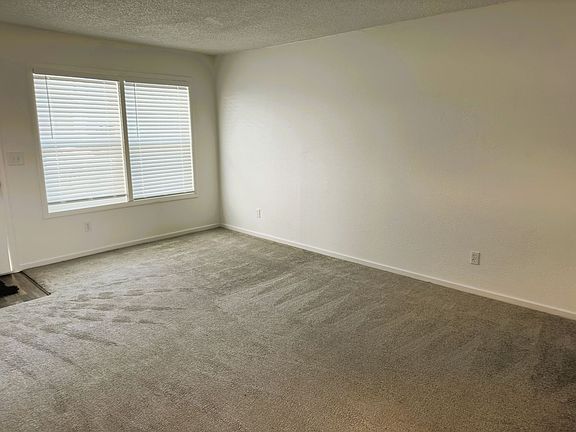 5th image of 305 NW 8th Ave #317