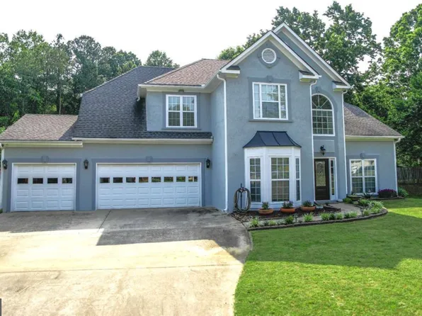 6312 Spring Lake Dr, Flowery Branch, GA 30542