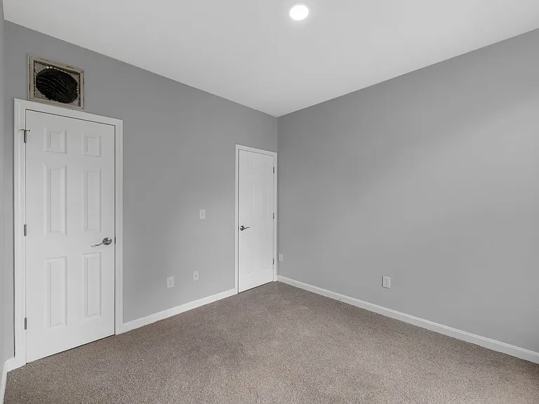 441 Yates St — Photo 16