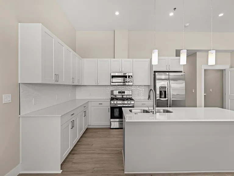 12545 W State St #106 & Unit 206 — Photo 25