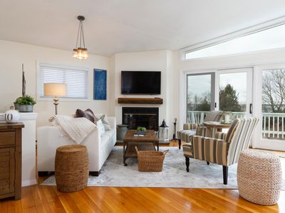 1106 E Shore Rd, Jamestown, RI, 02835
