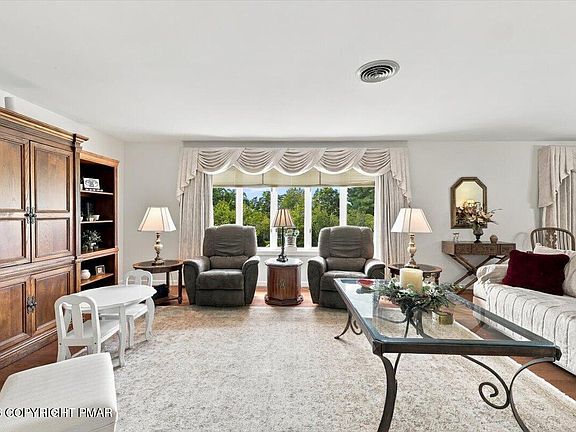 5th image of 612 Sunlite Ln