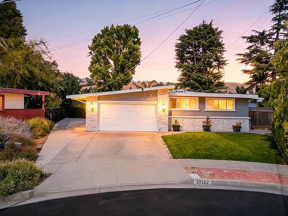 2nd image of 30562 Troon Pl