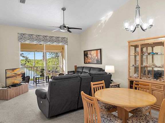 4th image of 290 Newport Dr APT 107