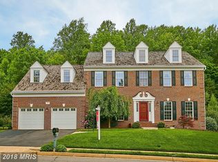 627 Meade Dr SW, Leesburg, VA 20175