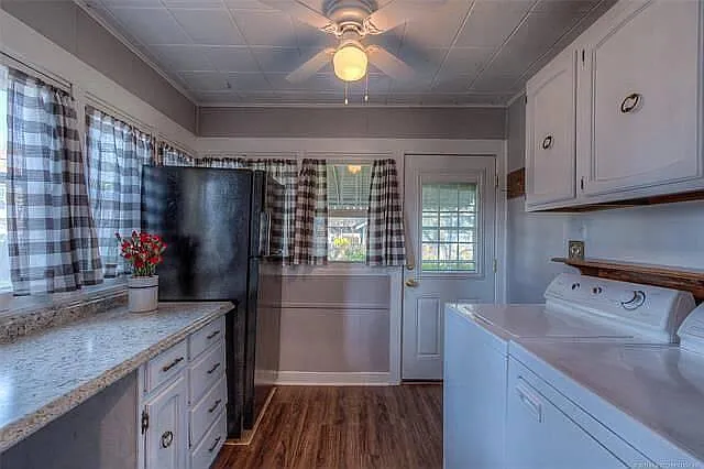 1146 S Birmingham Ave — Photo 3