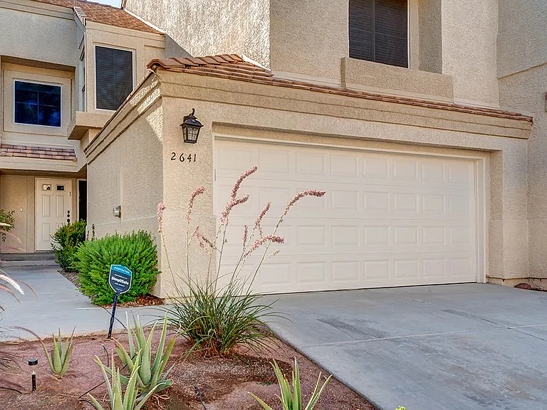 2641 Golden Sands Dr — Photo 24