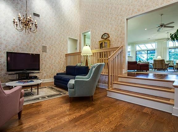 5th image of 2610 Cedarwood Ct
