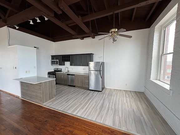 3rd image of 1700 N 5th St #D1ba19d92