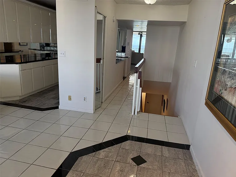 520 N Ocean Blvd #13 — Photo 3