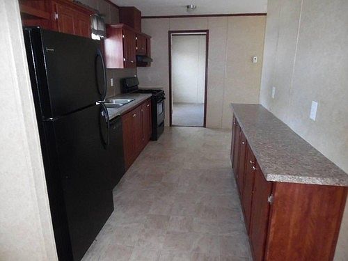 3rd image of 1222 Chinaberry Dr