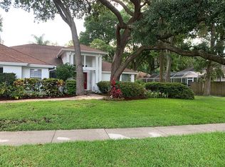 16807 Sheffield Park Dr, Lutz, FL 33549