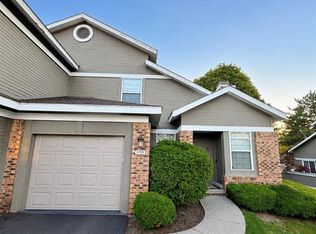 6798 Chimney Sweep Ct, West Bloomfield, MI 48322