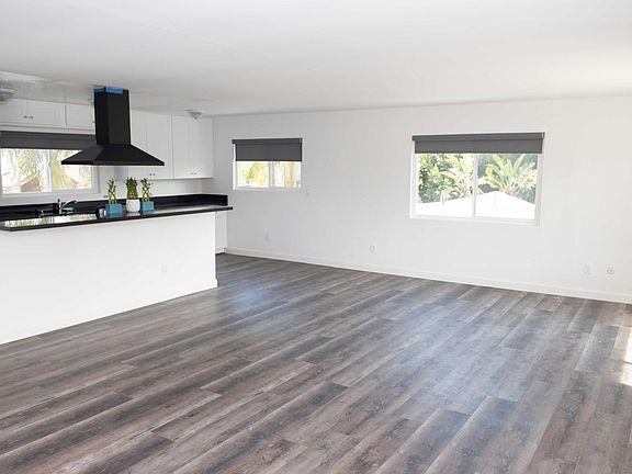 5th image of 1868 Diamond St APT B