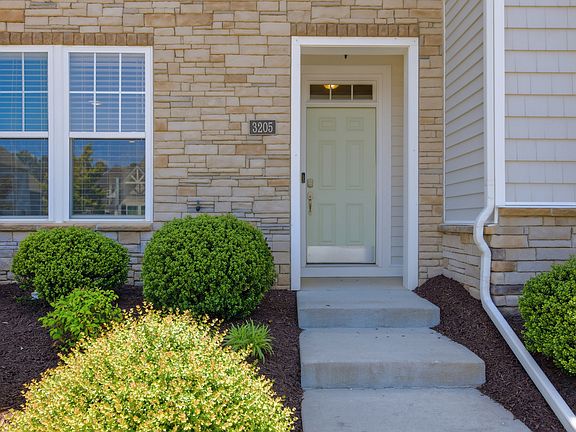 2nd image of 3205 Argent Ln