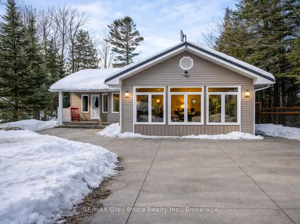 612 York Ave, South Bruce Peninsula, ON N0H 2G0