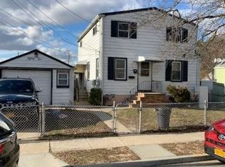 82 Emporia Ave, Elmont, NY 11003