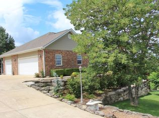 530 Skyview Dr, Branson, MO 65616