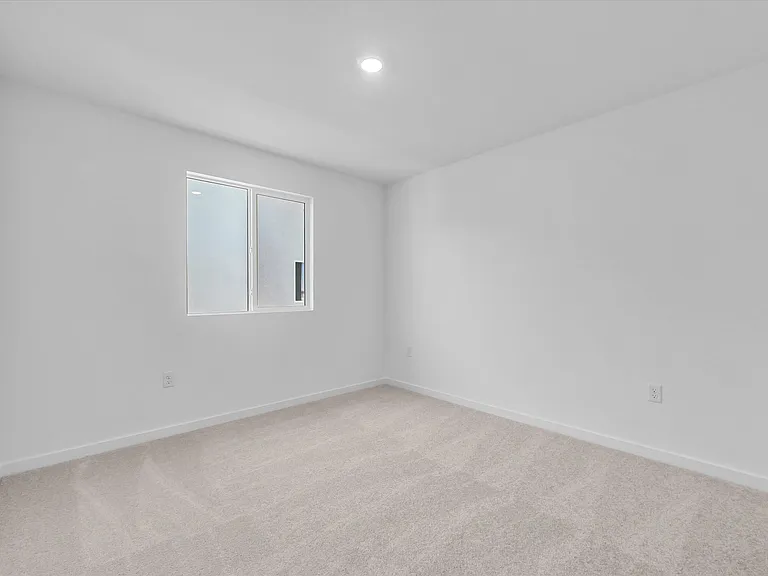 34427 Sakura Ln — Photo 13