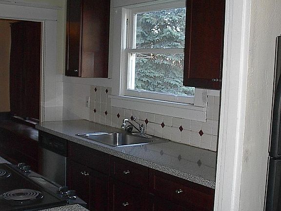 kitchen counterspace!