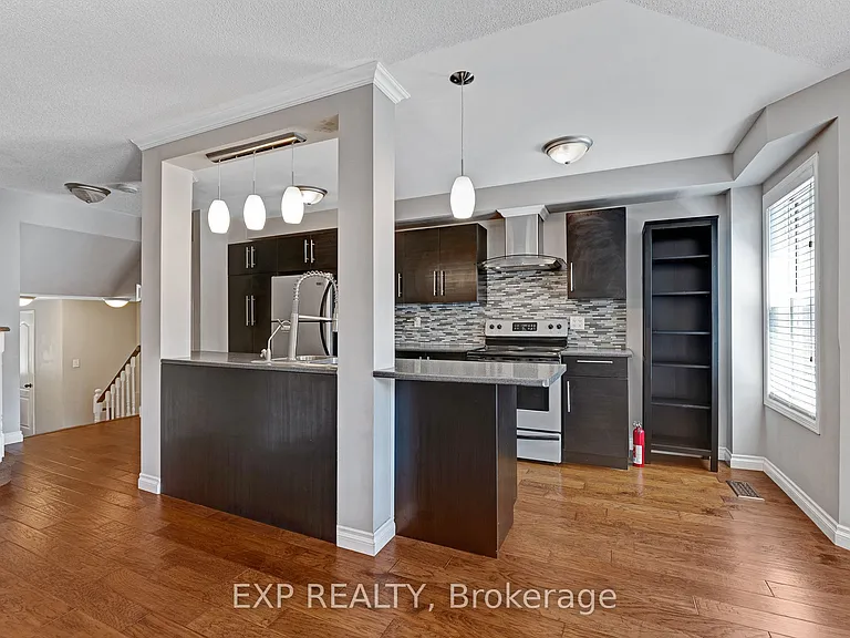117 Mugford Rd — Photo 3