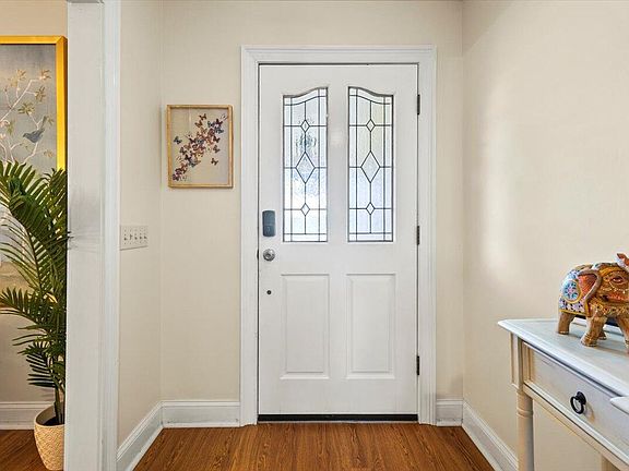 2nd image of 1345 SW Cedar Cove