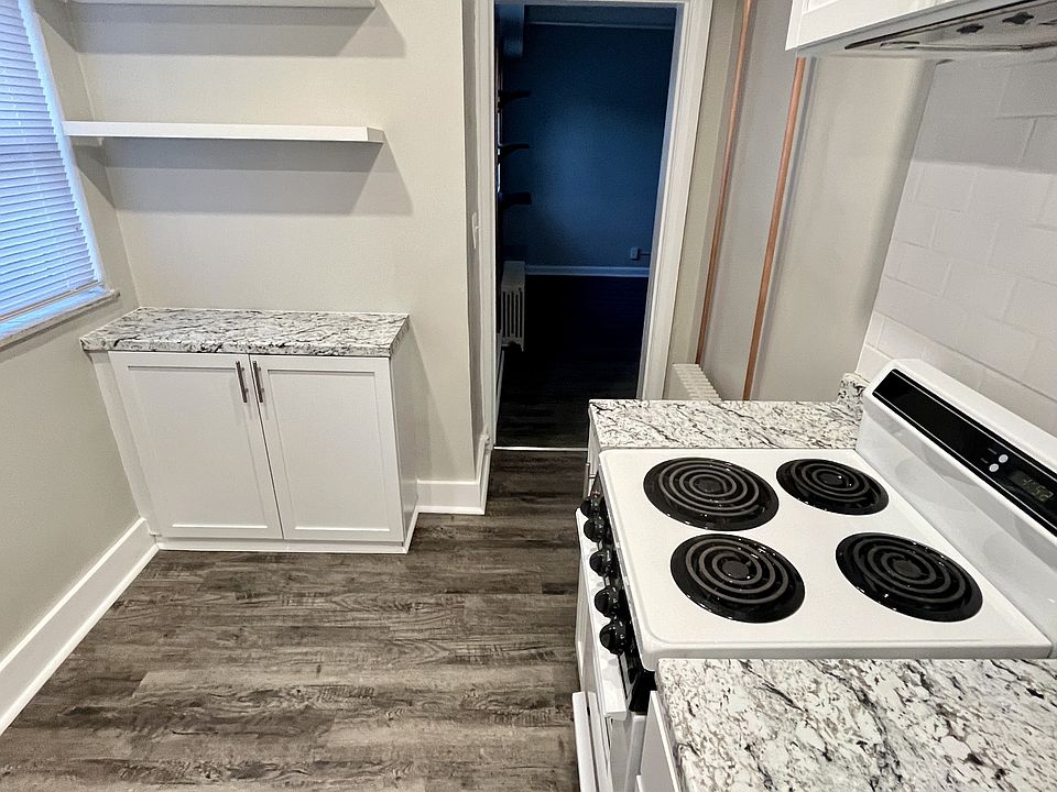 1st image of 4012 W Bancroft St #1