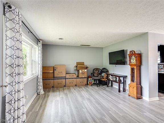3rd image of 7320 Lourelton Ave NW