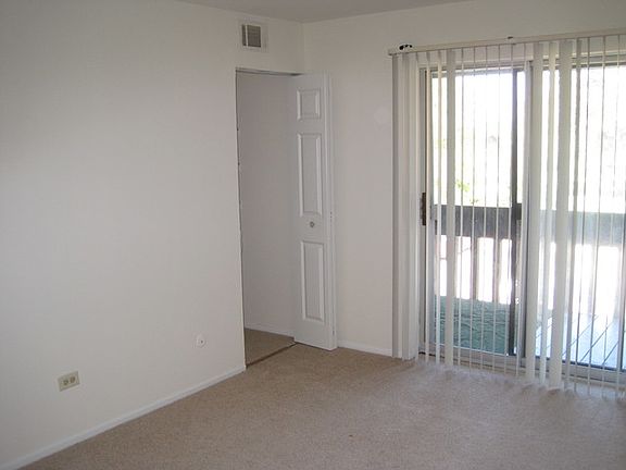 2nd image of 6151 Knollwood Dr #305