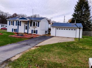 3958 Viking Dr, Jackson, MI 49201
