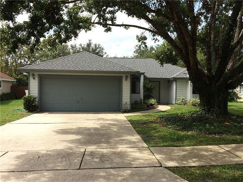 1st image of 484 Autumn Oaks Pl
