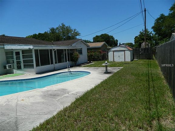 4th image of 3621 61st Way N