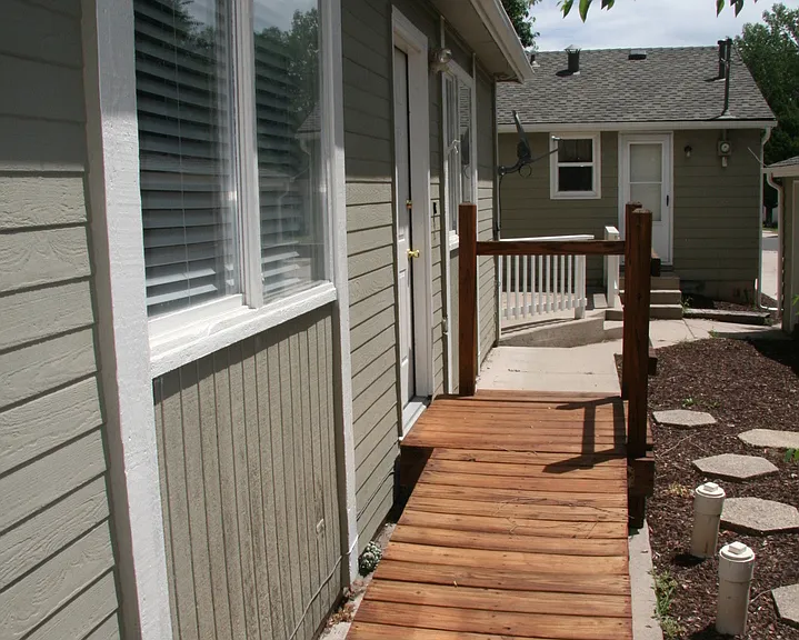 714 Prairie Rd — Photo 2