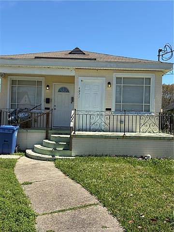 1st image of 4971 Spain St