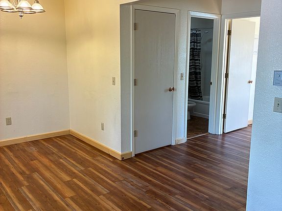 5th image of 2104 Roosevelt Dr #1
