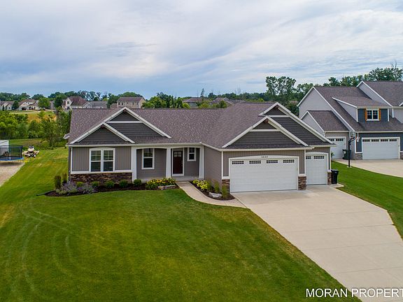 2nd image of 3850 Bryce Dr