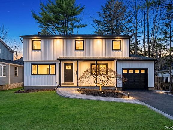 2nd image of 441 Roslyn Road