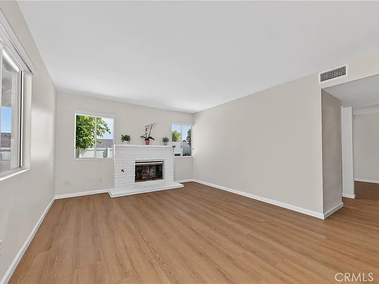 26236 Lawton Ave — Photo 12