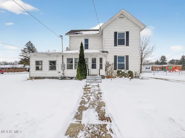 131 Meekison St, Napoleon, OH 43545