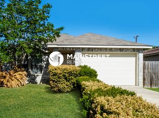 2015 Muddy Peak Dr, San Antonio, TX 78245