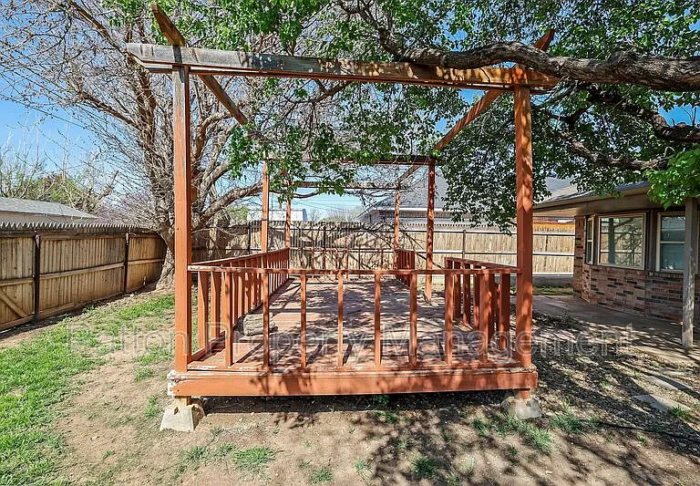 7902 Gerald Dr — Photo 6