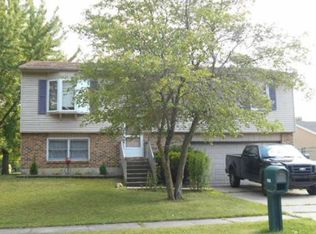 2304 Flemming Rd, Valparaiso, IN 46383