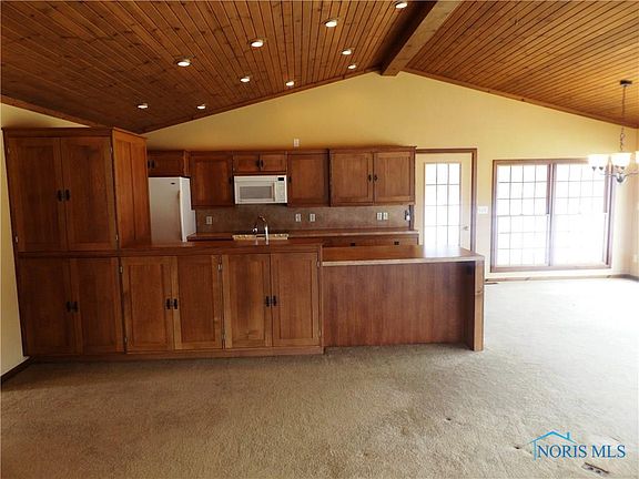2nd image of 8566 Foxfire Lake Dr