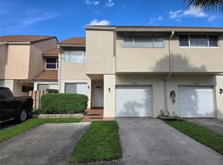 8220 NW 8th Pl #5, Fort Lauderdale, FL 33324