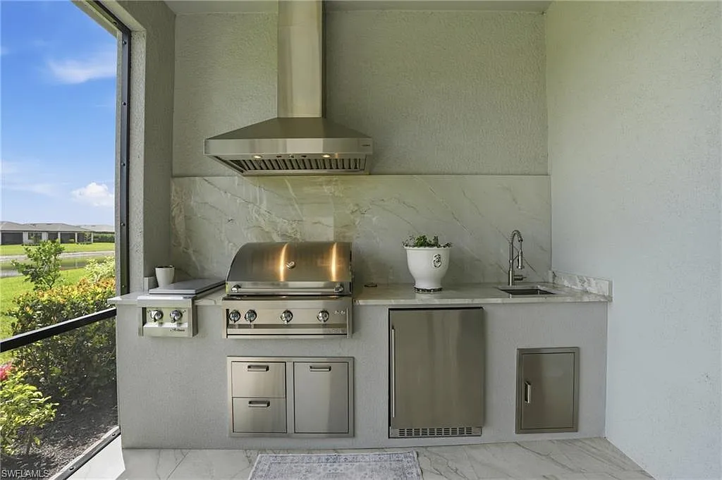 3 bed, 3.0 bath, 2511 sqft, $4,400 — Photo 4