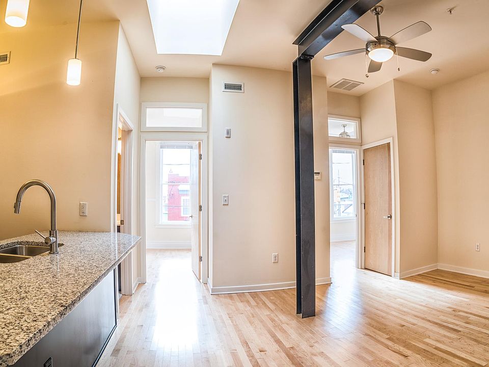 2nd image of 3 W 14th St #202